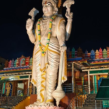 Rameshwar Dham Andhra Bhavan Naimisharanya Екстериор снимка