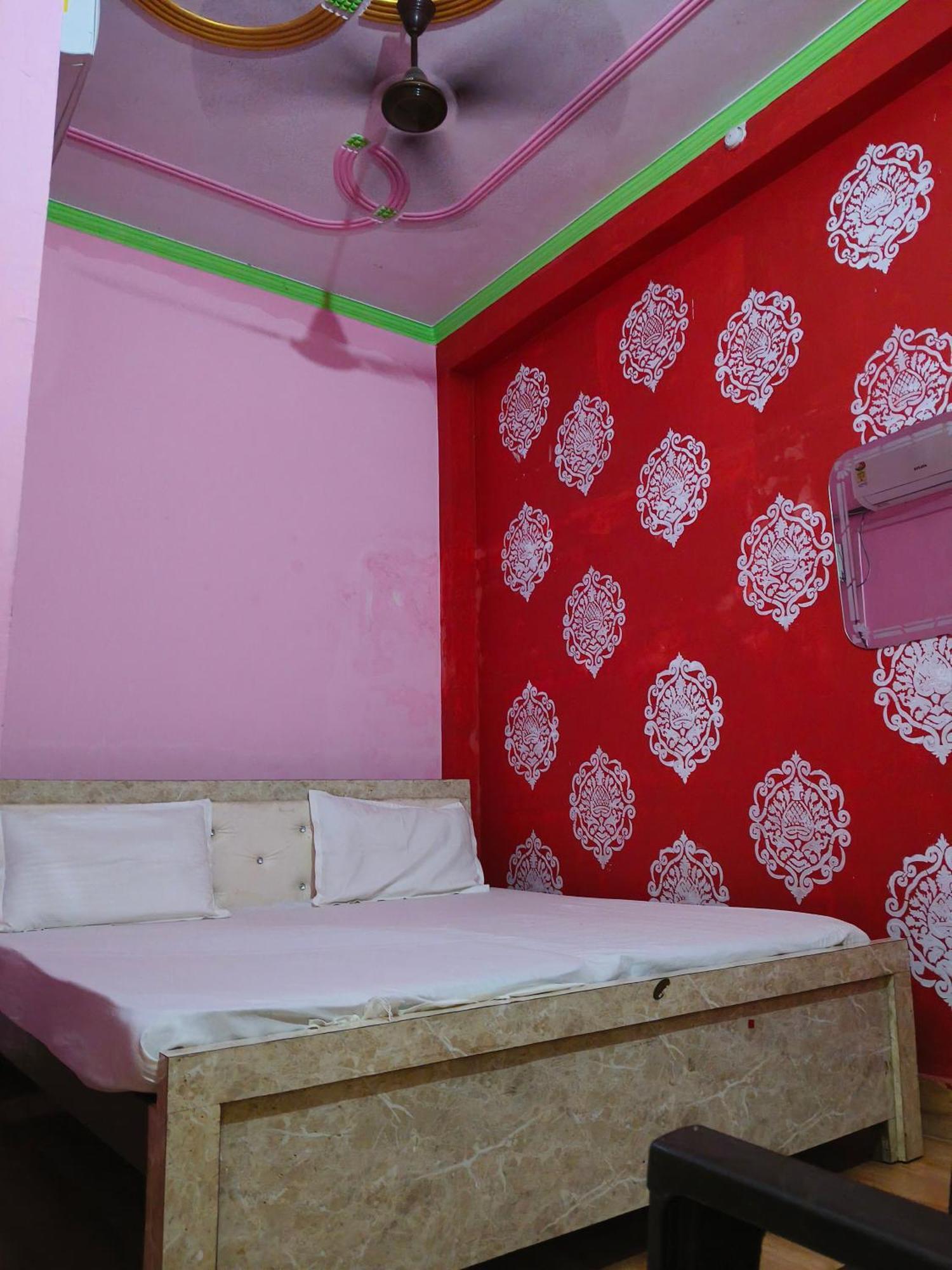 Rameshwar Dham Andhra Bhavan Naimisharanya Екстериор снимка